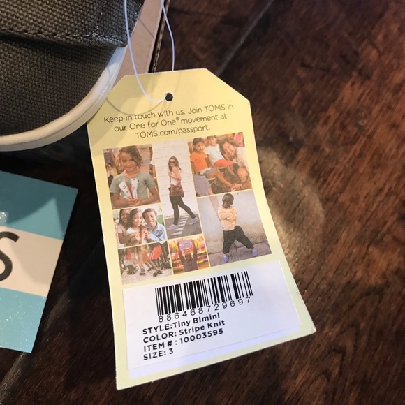 Toms tiny Bimini stripe knit shoes in size 3 - Picture 2 of 6